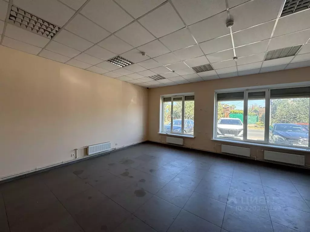 Помещение свободного назначения в Ростовская область, Таганрог ул. ... - Фото 1