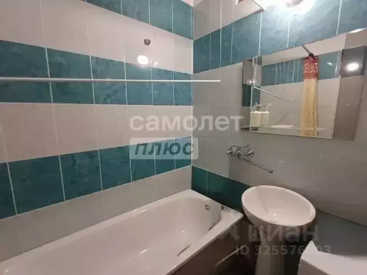 1-к кв. Курская область, Курск просп. Вячеслава Клыкова, 20 (37.5 м) - Фото 0