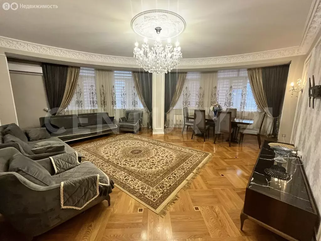 3-комнатная квартира: Махачкала, Гапцахская улица, 8 (145 м) - Фото 0