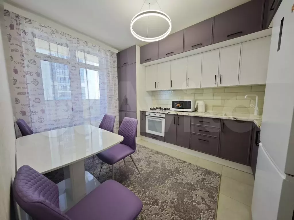 1-к. квартира, 40 м, 9/10 эт. - Фото 0