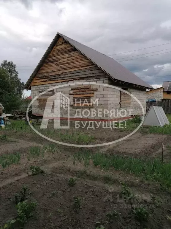 Дом в Пермский край, Добрянка ул. Коммунизма, 15 (81 м) - Фото 0