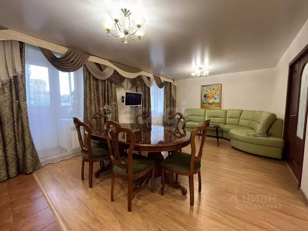 2-к кв. Кировская область, Киров ул. Сурикова, 52 (87.2 м) - Фото 1