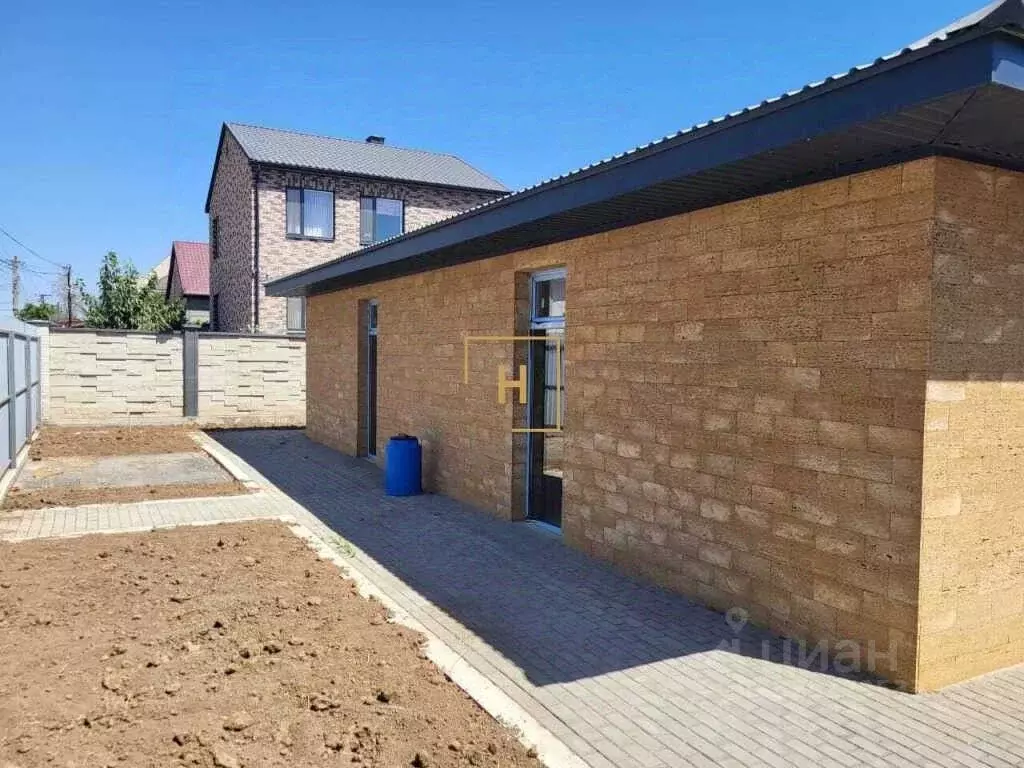 Дом в Крым, Евпатория Спутник-2 мкр, ул. Степная, 1 (275 м) - Фото 2