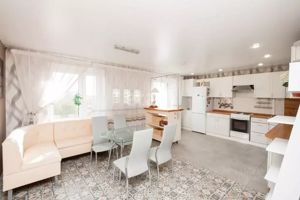 4-к кв. Удмуртия, Ижевск Совхозная ул., 3 (132.7 м) - Фото 1