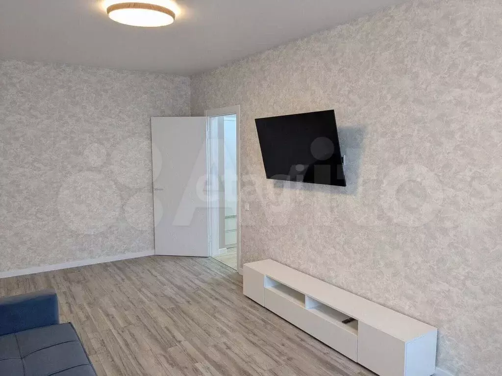 2-к. квартира, 55 м, 9/10 эт. - Фото 1