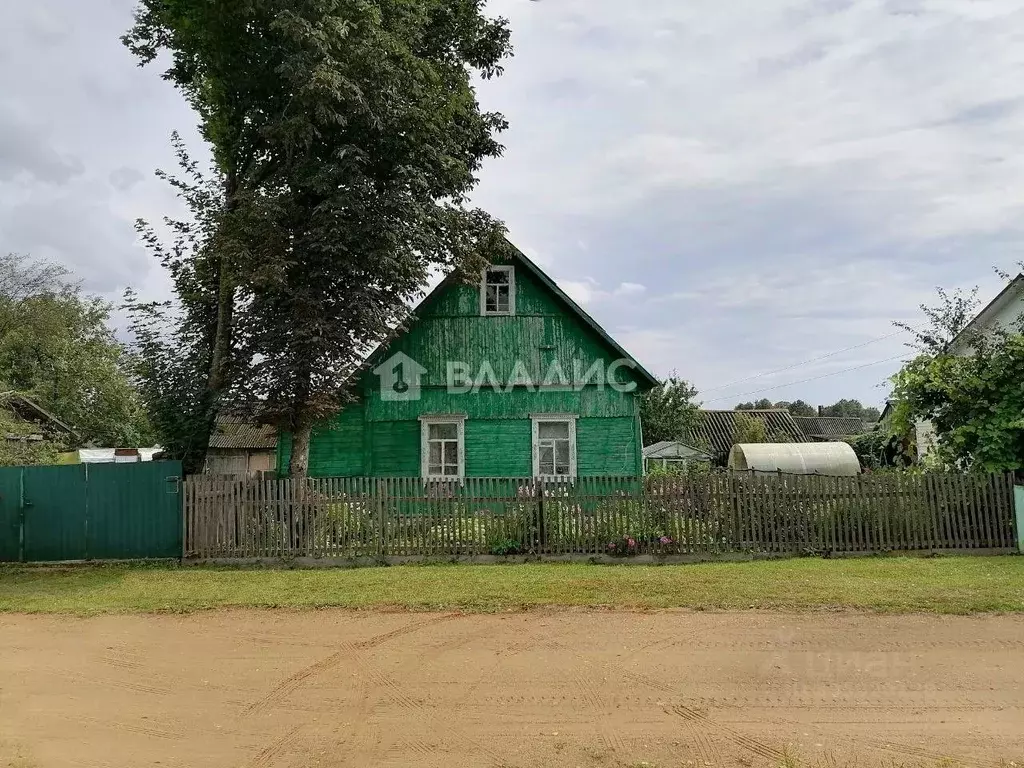 Дом в Брянская область, Дубровское городское поселение, д. Немерь ул. ... - Фото 0