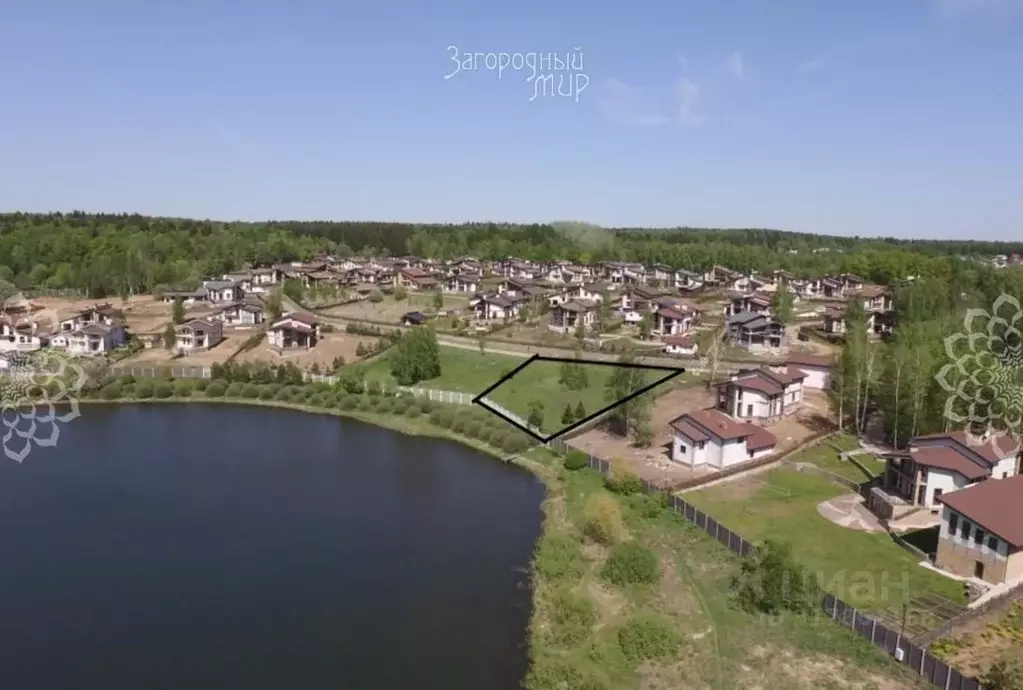 Участок в Московская область, Дмитровский муниципальный округ, д. ... - Фото 0