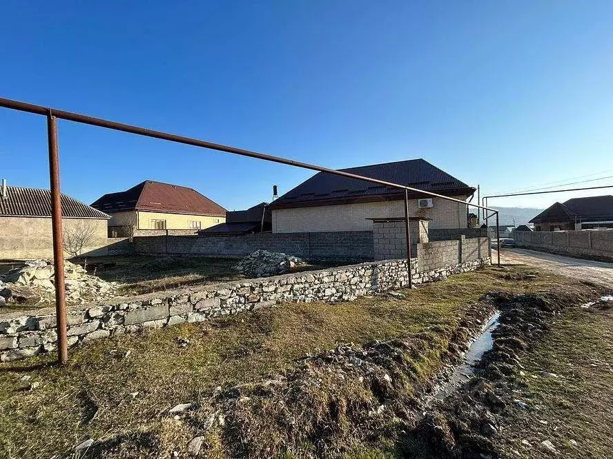 Коттедж в Дагестан, Казбековский район, с. Дылым ул. Якутская (126 м) - Фото 2