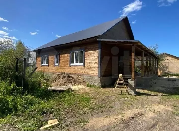 Дом в Башкортостан, Иглинский район, Акбердинский сельсовет, ... - Фото 0