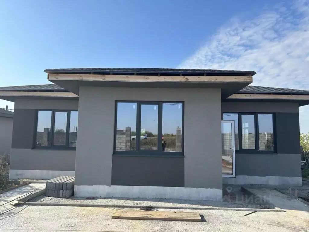 Дом в Самарская область, Самара Демократическая ул., 63М/103А (100 м) - Фото 1