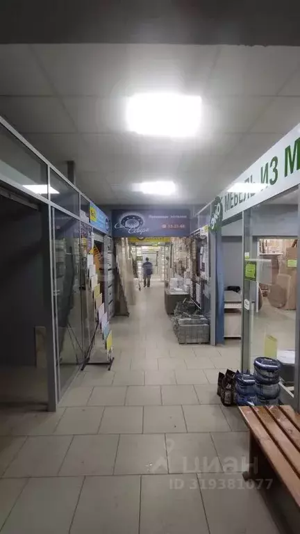 Торговая площадь в Коми, Сыктывкар ул. Морозова, 51 (33 м) - Фото 1