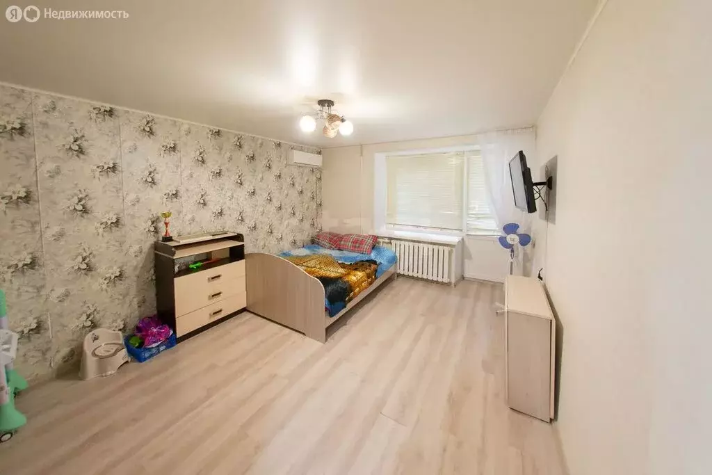 1-комнатная квартира: Альметьевск, улица Гафиатуллина, 2 (35 м) - Фото 2