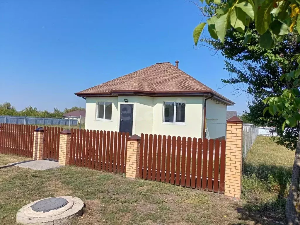 Дом в Белгородская область, Губкинский городской округ, с. Бобровы ... - Фото 0