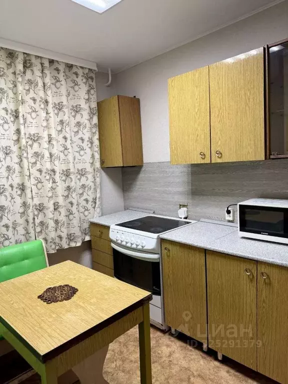 3-к кв. Челябинская область, Челябинск Псковская ул., 4 (67.0 м) - Фото 1