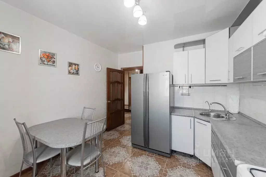 2-к кв. Татарстан, Казань ул. Юлиуса Фучика, 78 (60.0 м) - Фото 2