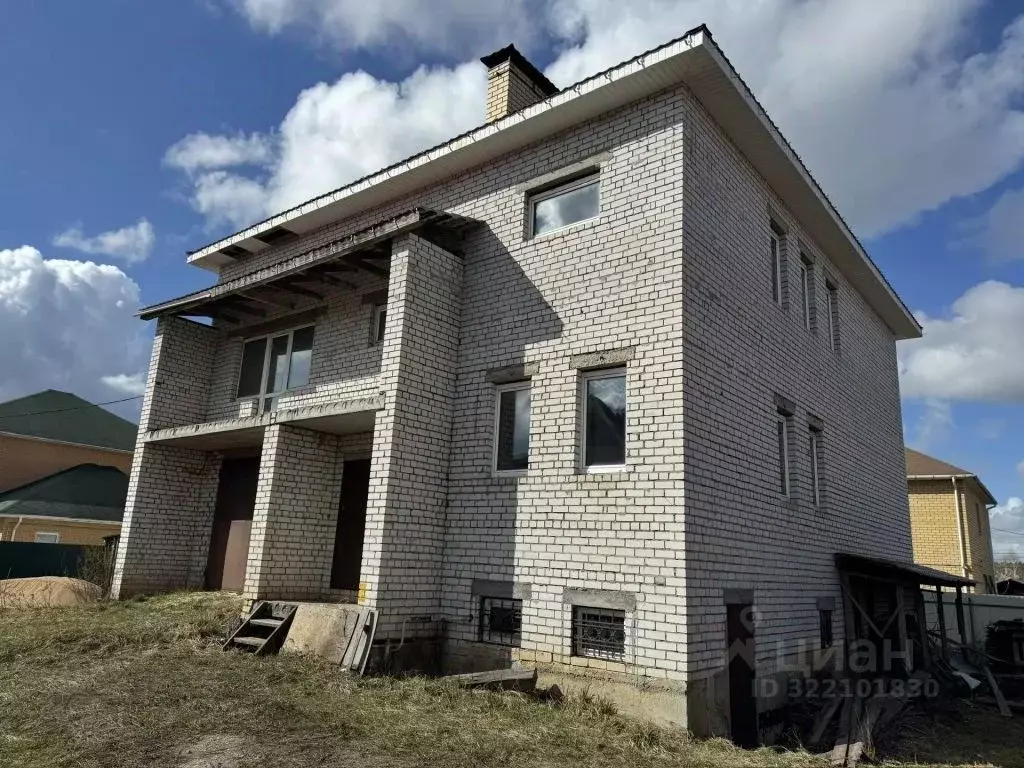 Дом в Тверская область, Тверь Звездная ул. (270 м) - Фото 1