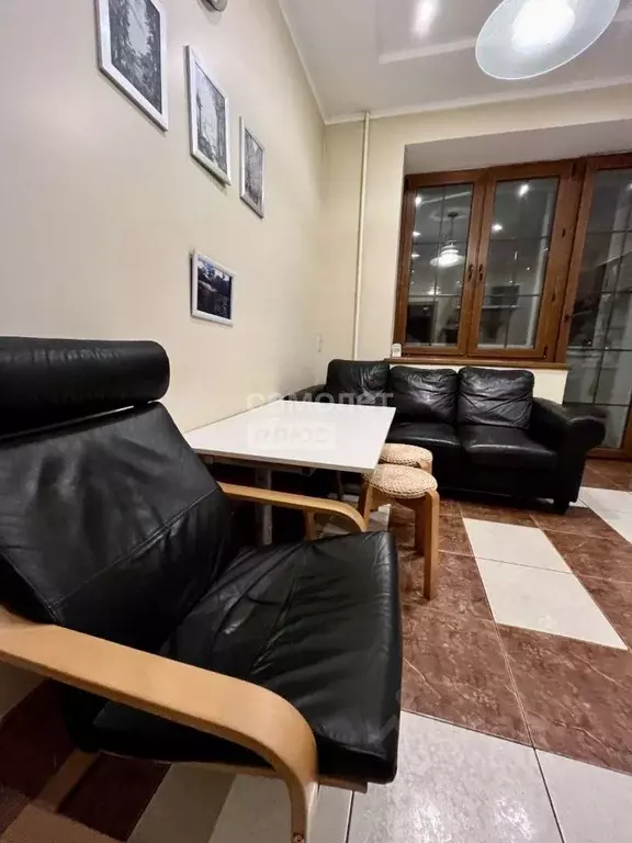 2-к кв. Курская область, Курск Школьная ул., 48А (72.0 м) - Фото 2