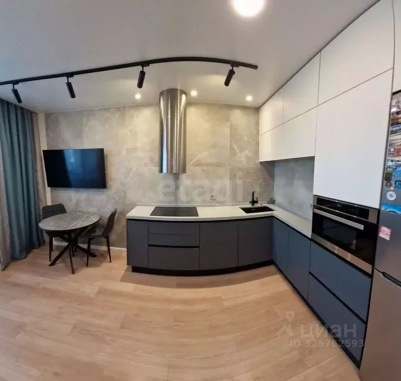 3-к кв. Коми, Ухта ул. М.К. Сидорова, 5 (73.9 м) - Фото 1