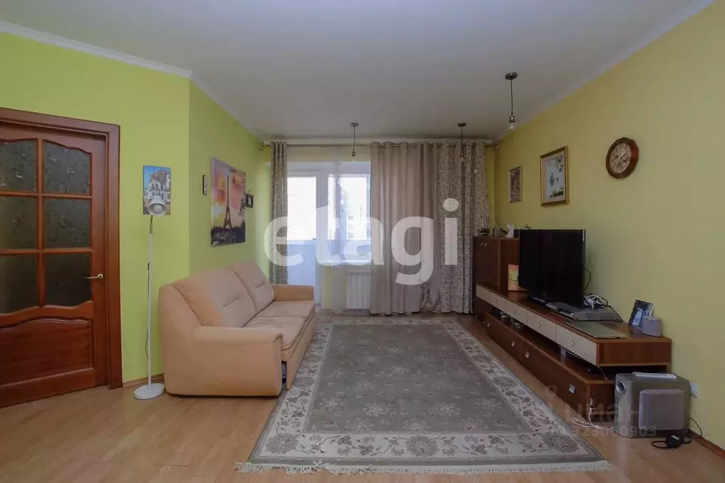 3-к кв. Красноярский край, Красноярск Взлетная ул., 1 (62.1 м) - Фото 1