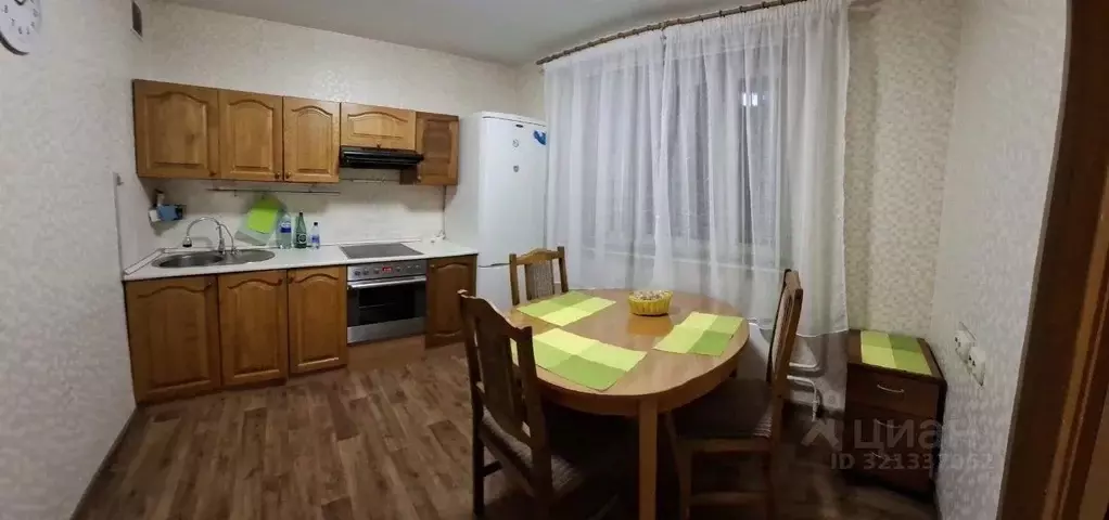 3-к кв. Москва ул. Кадырова, 8К1 (75.0 м) - Фото 0