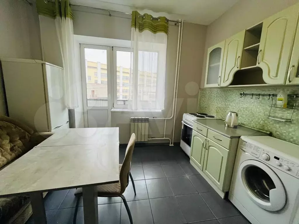 1-к. квартира, 40 м, 2/5 эт. - Фото 0