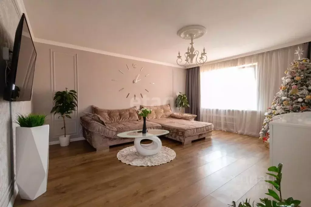 3-к кв. Калининградская область, Калининград Озерная ул., 34 (89.7 м) - Фото 0
