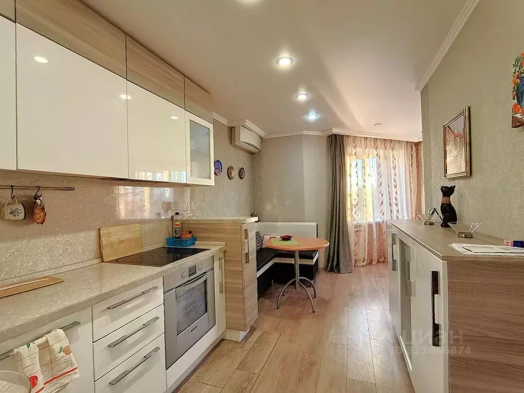 2-к кв. Свердловская область, Екатеринбург ул. Репина, 107 (63.0 м) - Фото 2