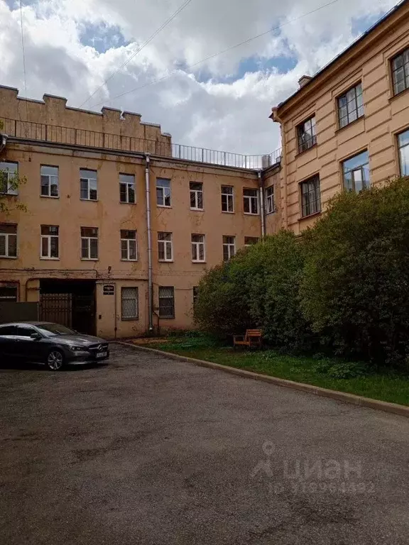 Комната Санкт-Петербург 7-я Советская ул., 3 (25.3 м) - Фото 1