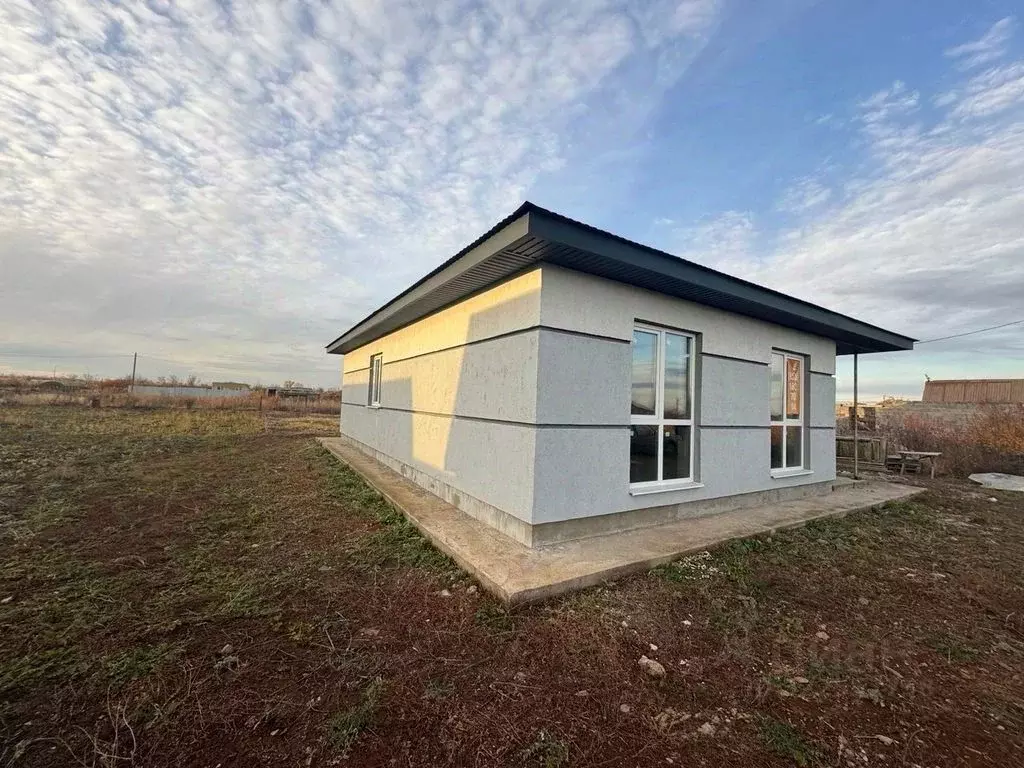 Дом в Оренбургская область, Оренбургский район, Нежинский сельсовет, ... - Фото 2