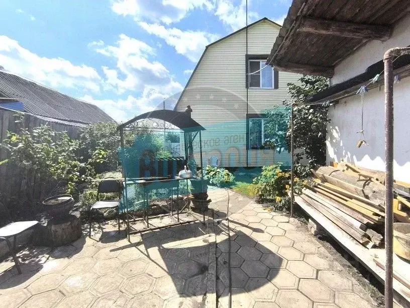 Дом в Орловская область, Мценск Новосильский пер. (129 м) - Фото 0