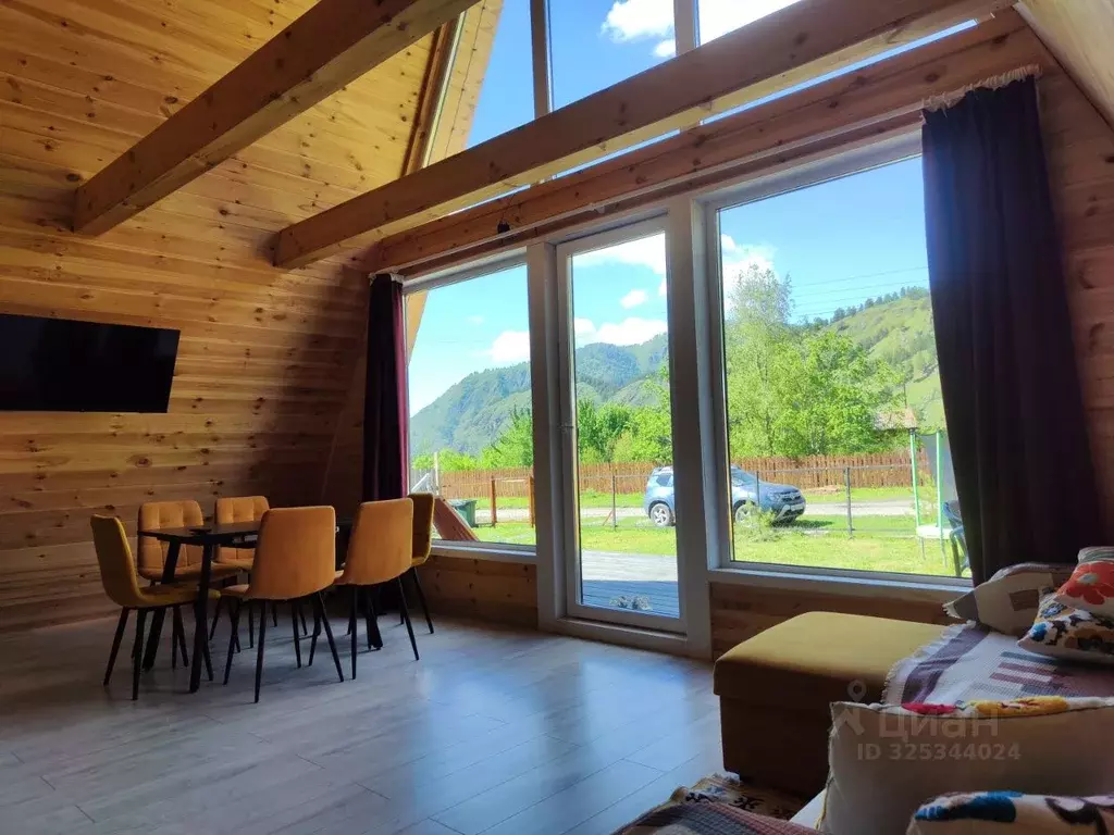 Коттедж в Алтай, Чемальский район, Элекмонарское с/пос, с. Элекмонар ... - Фото 1