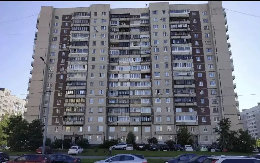 3-к кв. Санкт-Петербург просп. Космонавтов, 75 (79.4 м) - Фото 1