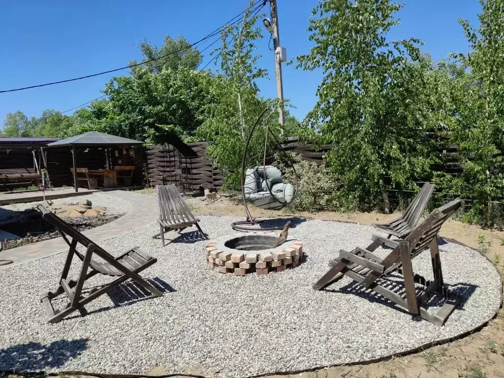 Дом в Волгоградская область, Среднеахтубинский район, Краснослободск ... - Фото 1