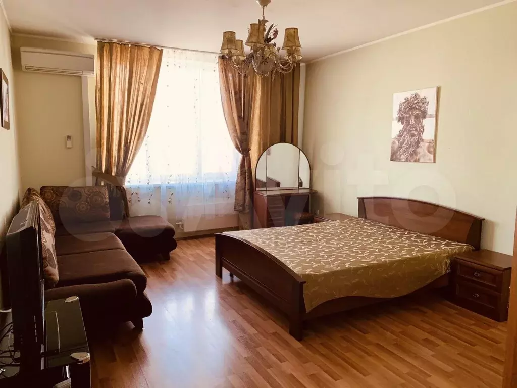 1-к. квартира, 50 м, 17/19 эт. - Фото 0