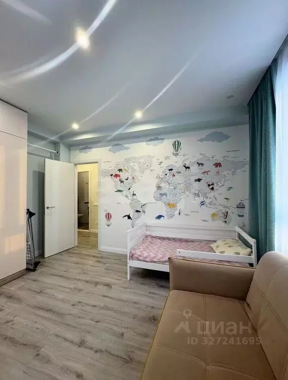 2-к кв. Ямало-Ненецкий АО, Новый Уренгой Энтузиастов мкр, 8 (72.0 м) - Фото 1