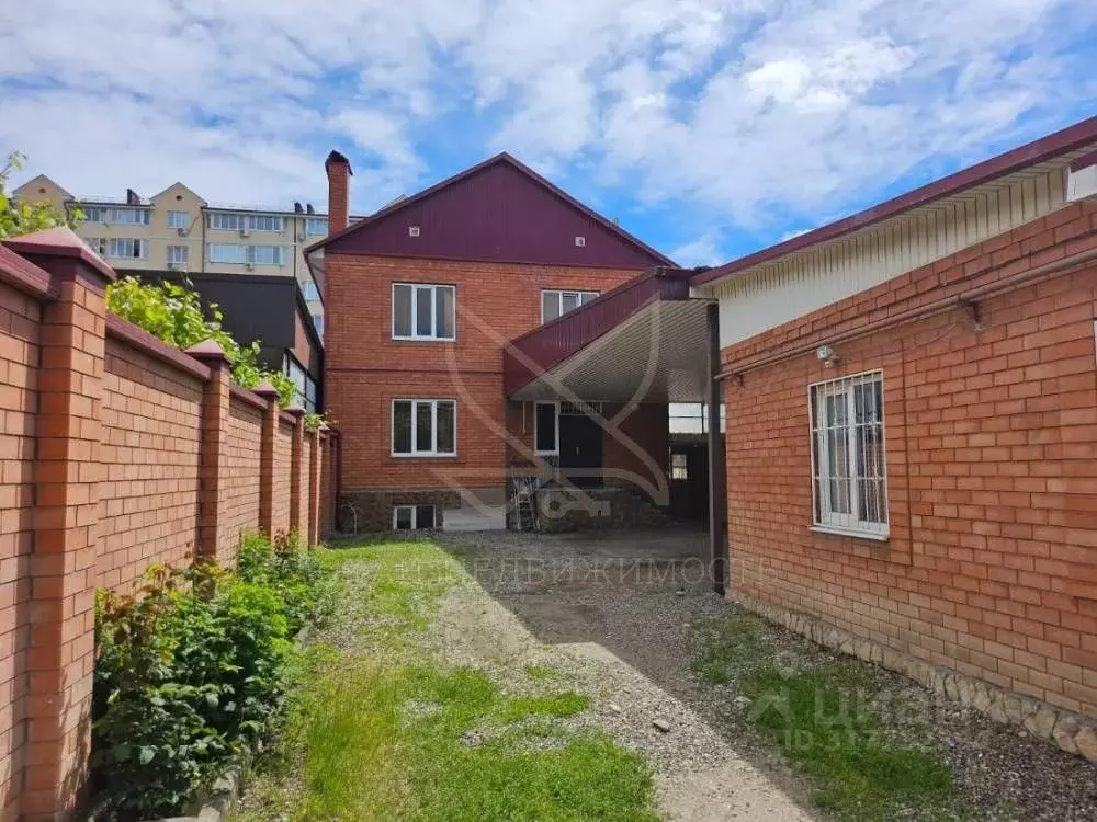 Дом в Ставропольский край, Пятигорск ул. Нежнова, 31 (310 м) - Фото 0