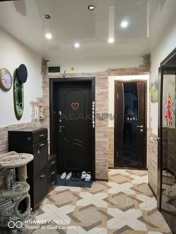 3-к кв. Красноярский край, Красноярск Волгоградская ул., 27 (55.0 м) - Фото 0