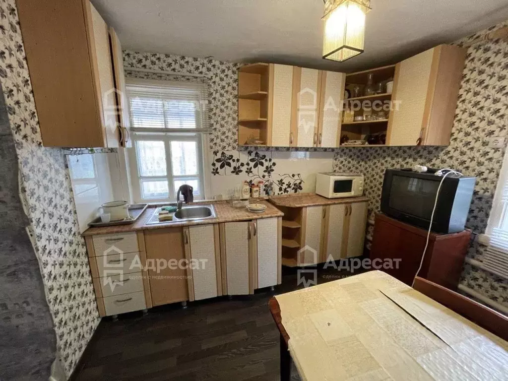 Дом в Волгоградская область, Волгоград пос. Сакко и Ванцетти, ул. ... - Фото 2