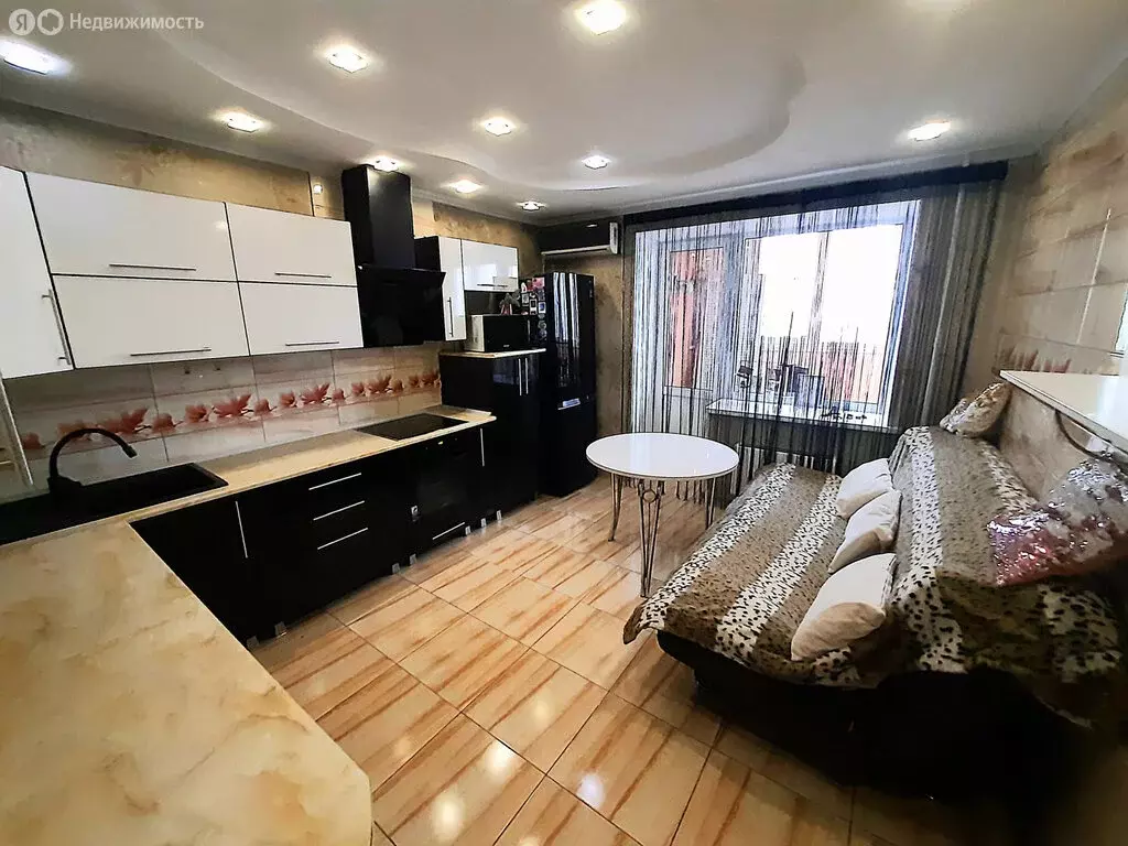 1-комнатная квартира: Волжский, улица Александрова, 43 (53.1 м) - Фото 1