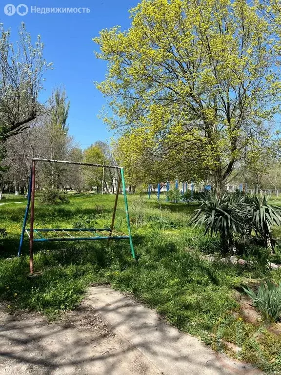 3-комнатная квартира: Армянск, Железнодорожная улица, 4 (62.1 м) - Фото 1