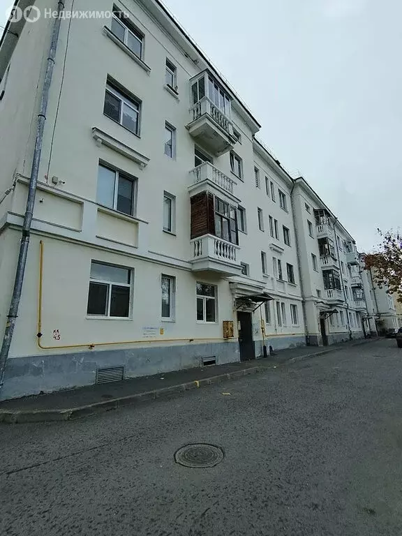 2-комнатная квартира: Уфа, улица Льва Толстого, 5 (60.9 м) - Фото 1