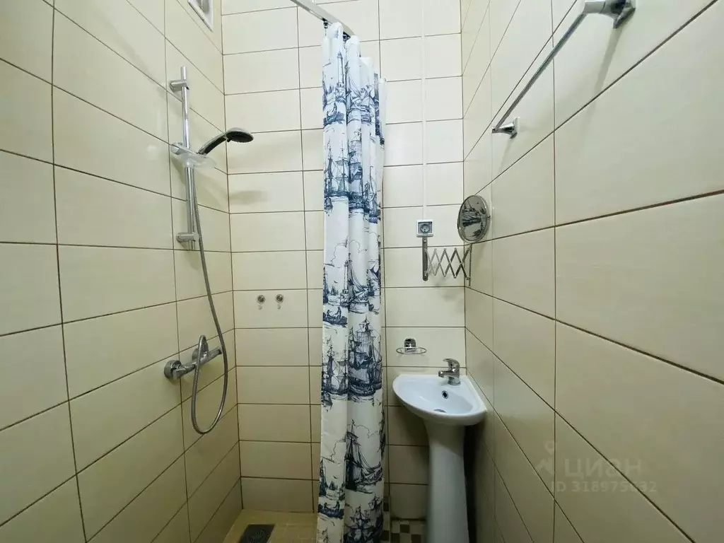 Комната Москва ул. 1-я Энтузиастов, 12А (15.0 м) - Фото 1