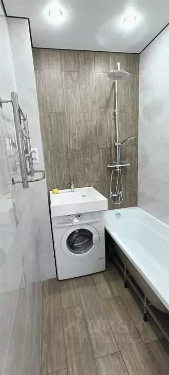 2-к кв. Омская область, Омск ул. 3-я Енисейская, 32 (55.0 м) - Фото 2