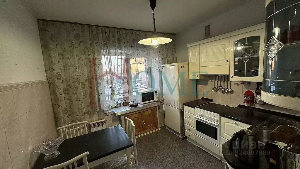 3-к кв. Новосибирская область, Новосибирск ул. Революции, 28 (70.1 м) - Фото 2