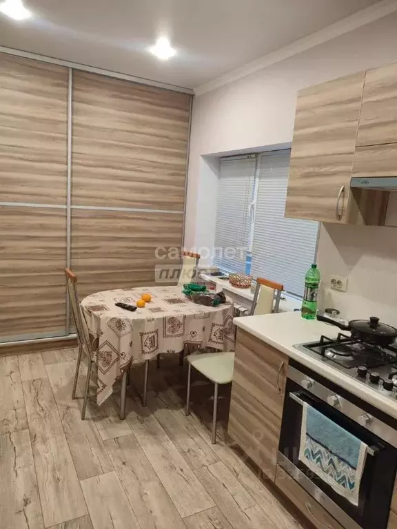 Дом в Краснодарский край, Динской район, Мичуринское с/пос, пос. ... - Фото 2