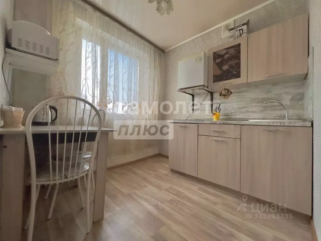 1-к кв. Кемеровская область, Ленинск-Кузнецкий ул. Пушкина, 8 (29.2 м) - Фото 1