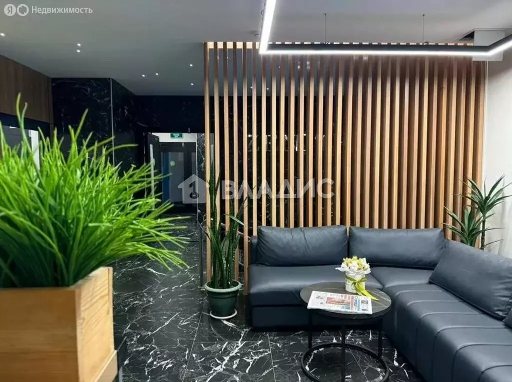 2-комнатная квартира: Иркутск, улица Мира, 32 (50 м) - Фото 1