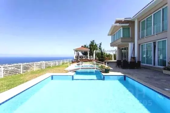 Дом в Краснодарский край, Сочи Кутаисская ул. (1100 м) - Фото 1