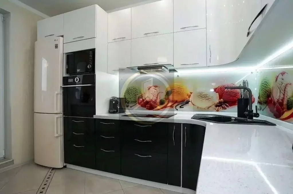 2-к кв. Белгородская область, Старый Оскол Дубрава мкр, 3 кв-л, 12 ... - Фото 2