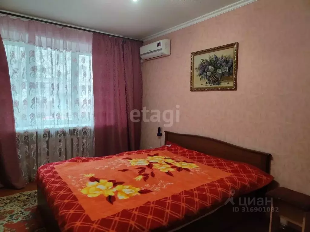 2-к кв. Белгородская область, Губкин Октябрьская ул., 22 (46.05 м) - Фото 0